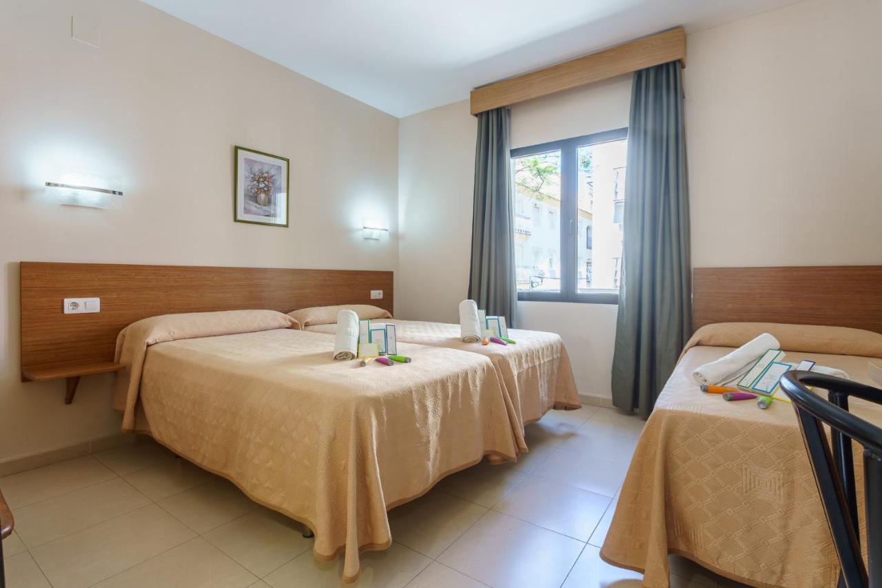 Hostal Costabella Powered By Faro Homes Fuengirola Εξωτερικό φωτογραφία