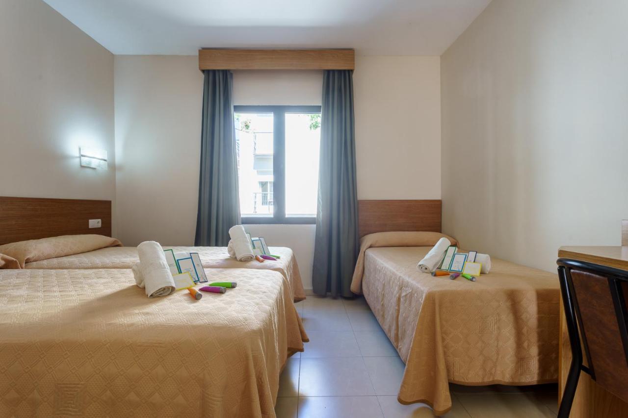 Hostal Costabella Powered By Faro Homes Fuengirola Εξωτερικό φωτογραφία