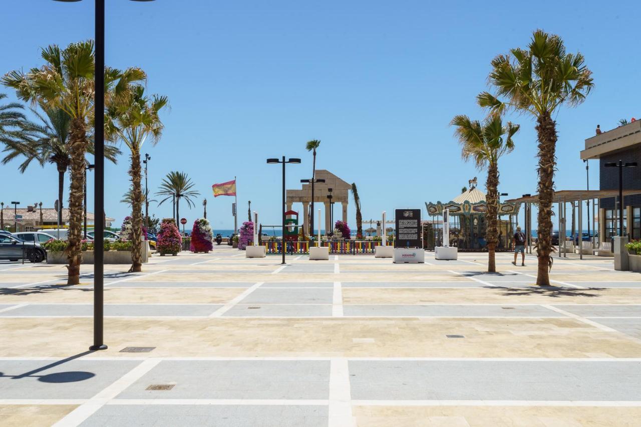 Hostal Costabella Powered By Faro Homes Fuengirola Εξωτερικό φωτογραφία
