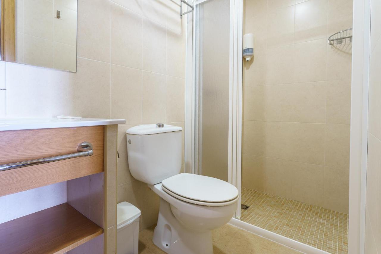 Hostal Costabella Powered By Faro Homes Fuengirola Δωμάτιο φωτογραφία