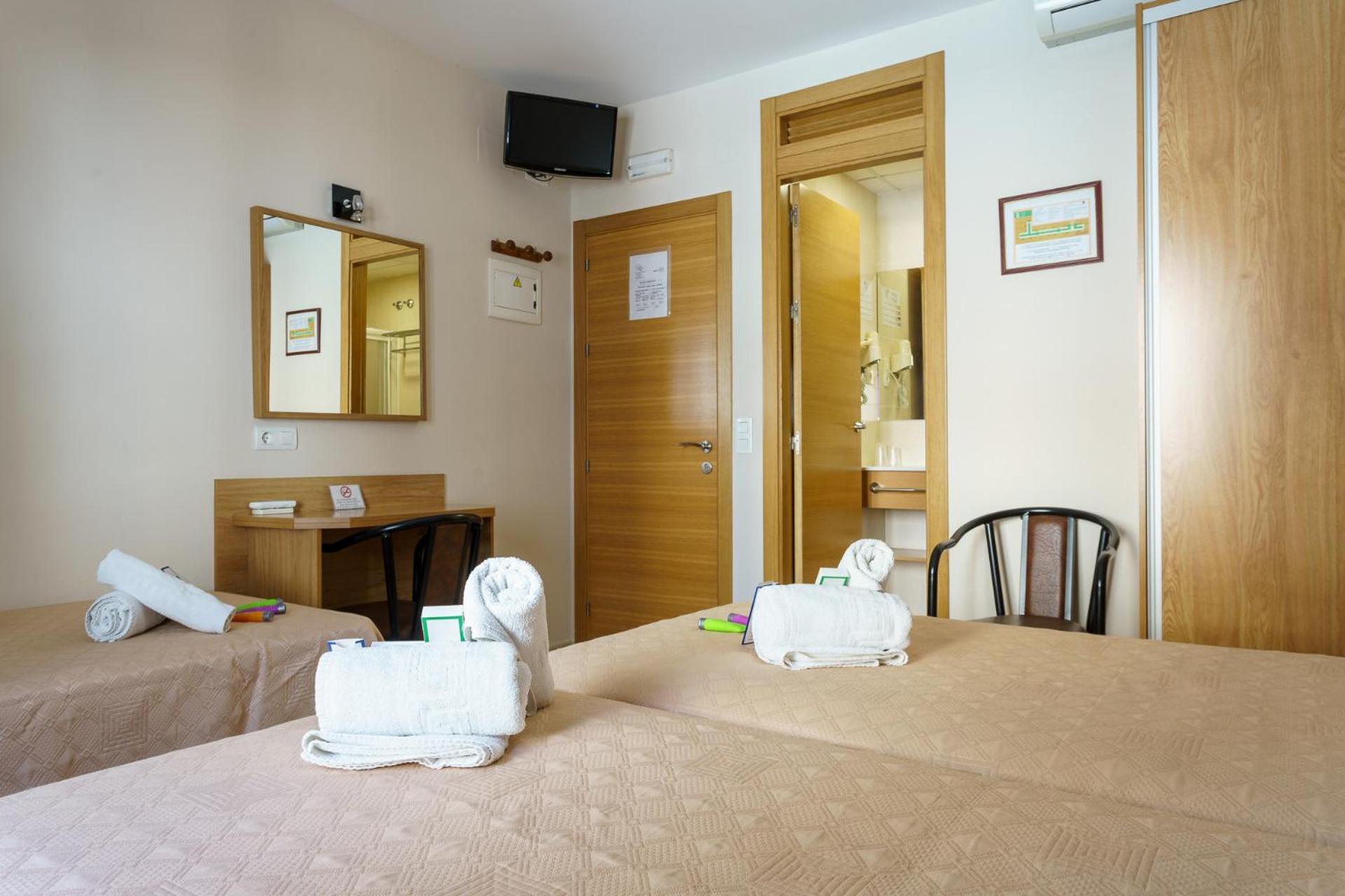 Hostal Costabella Powered By Faro Homes Fuengirola Δωμάτιο φωτογραφία